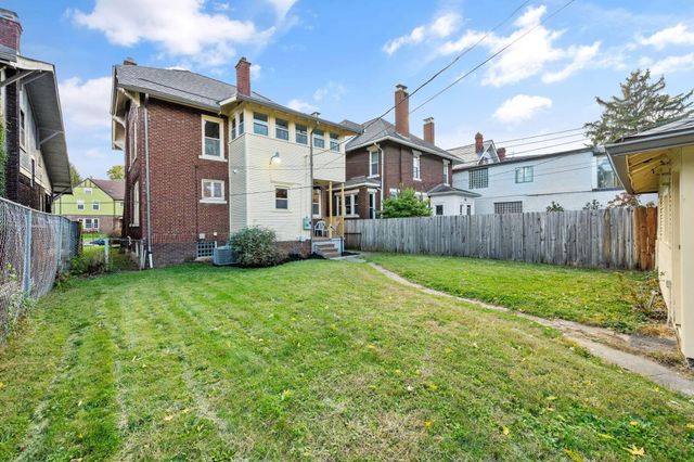 1858 Franklin Avenue, Columbus, OH 43205