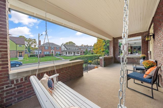 1858 Franklin Avenue, Columbus, OH 43205