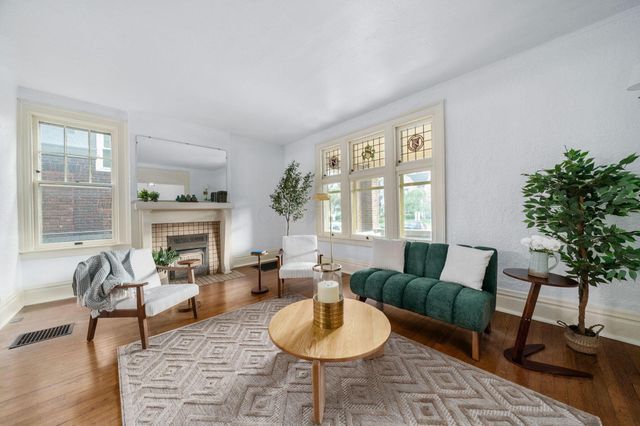 1858 Franklin Avenue, Columbus, OH 43205