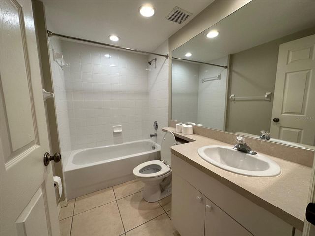 1200 COUNTRY CLUB DRIVE 4102, Largo, FL 33771