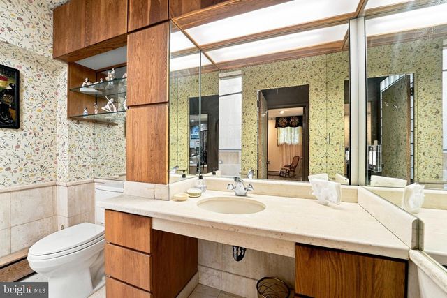 1200 PHEASANT RD, Rydal, PA 19046