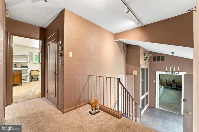 1200 PHEASANT RD, Rydal, PA 19046