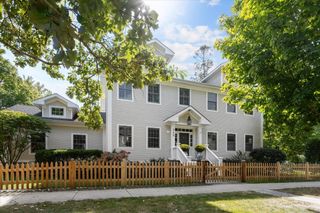 349 Gregory Avenue, Wilmette, IL 60091