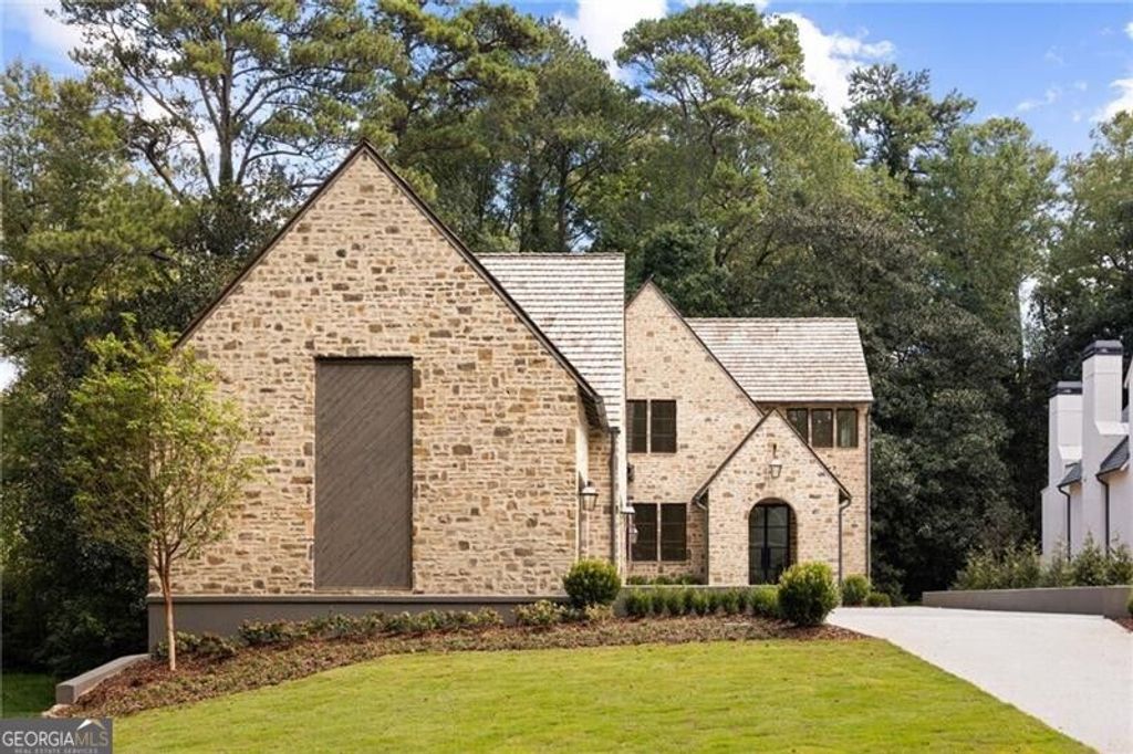 1353 W Wesley Road NW, Atlanta, GA 30327 — photo 2