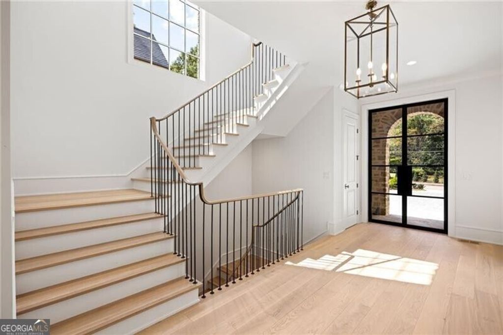 1353 W Wesley Road NW, Atlanta, GA 30327 — photo 3