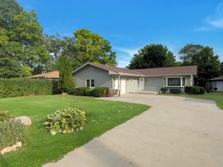 1410 Thomas Street, Redfield, IA 50233