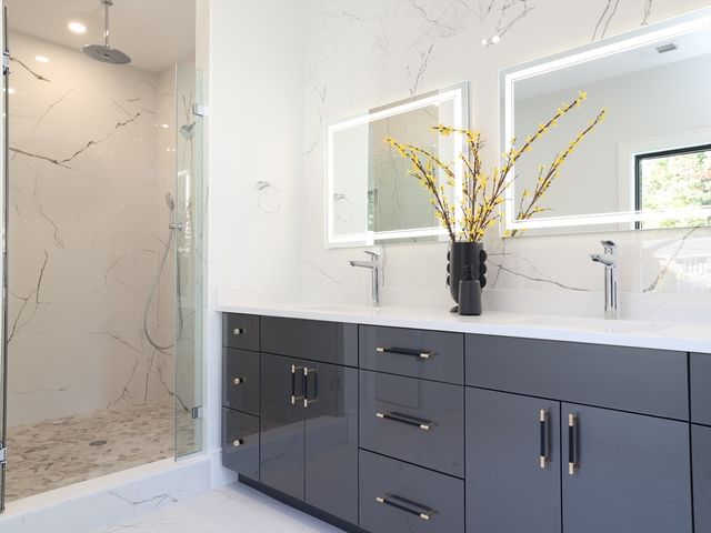 18 Josselyn Pl 18, Newton, MA 02461