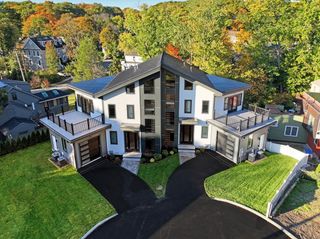 18 Josselyn Pl 18, Newton, MA 02461