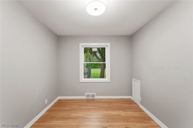4353 W 182nd Street, Cleveland, OH 44135