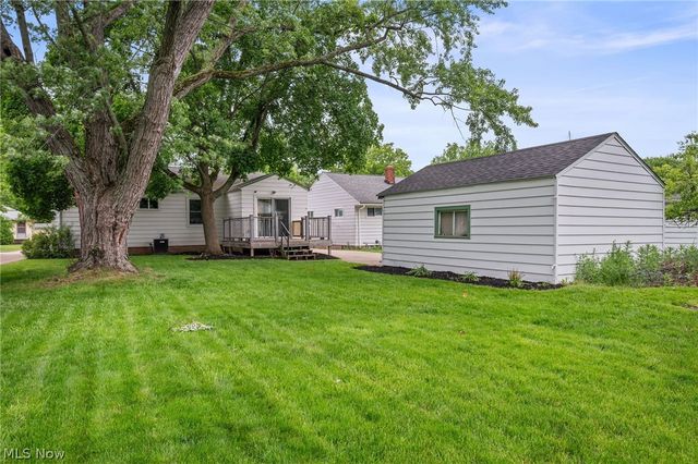 4353 W 182nd Street, Cleveland, OH 44135