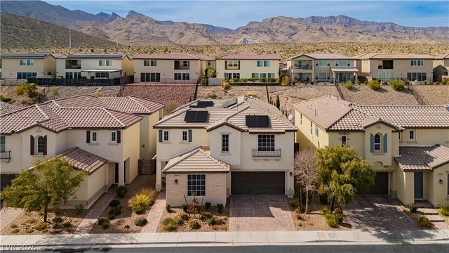 4529 Eagle Nest Peak Street, Las Vegas, NV 89129