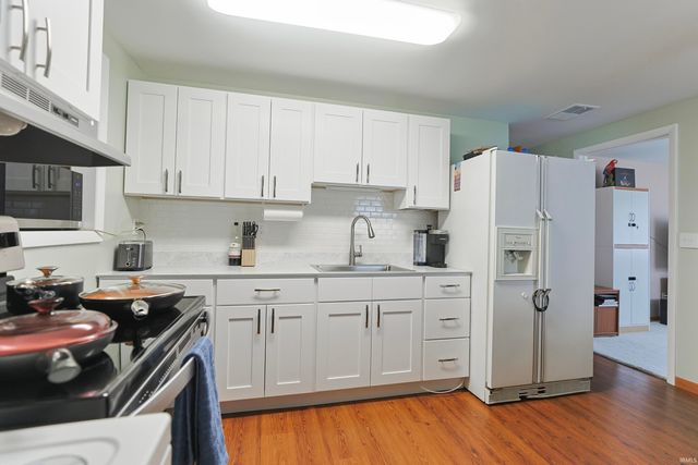 403 Manchester Drive, South Bend, IN 46615