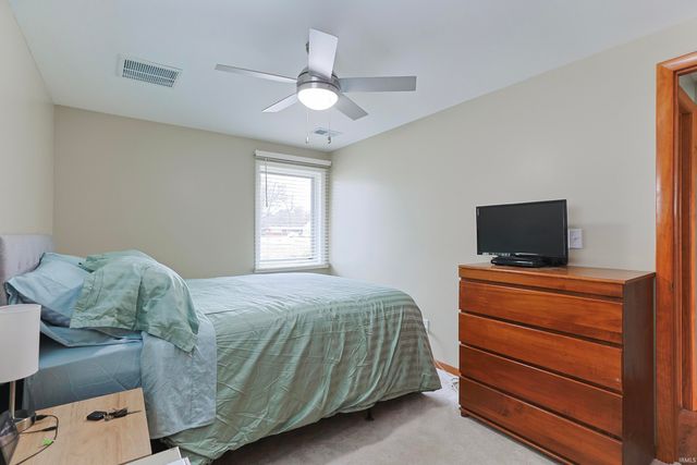 403 Manchester Drive, South Bend, IN 46615