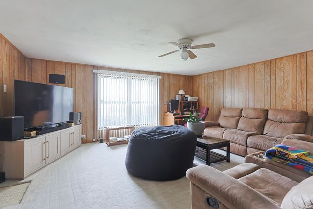 403 Manchester Drive, South Bend, IN 46615