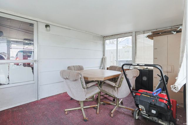 403 Manchester Drive, South Bend, IN 46615