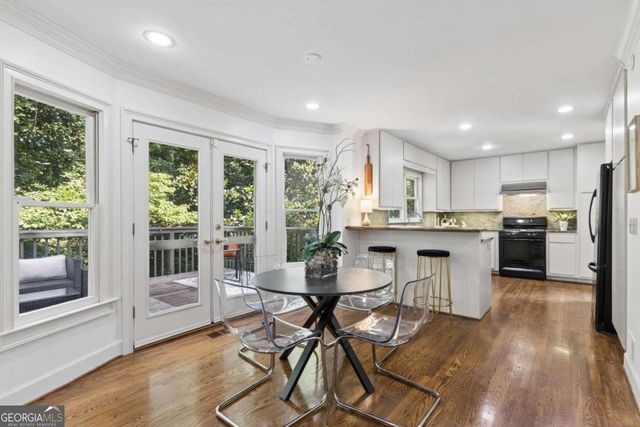 440 Greenlaurel Drive, Sandy Springs, GA 30342
