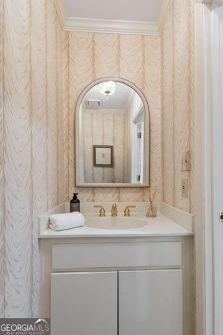 440 Greenlaurel Drive, Sandy Springs, GA 30342
