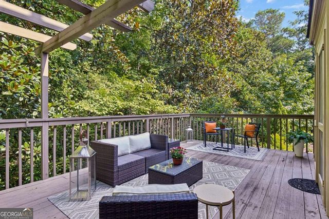 440 Greenlaurel Drive, Sandy Springs, GA 30342