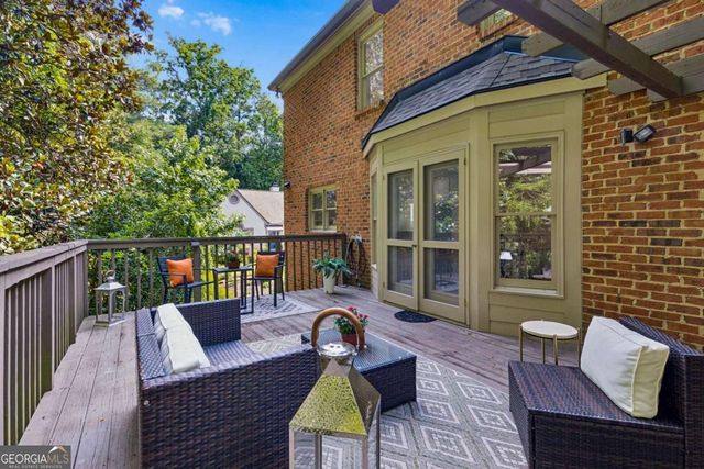 440 Greenlaurel Drive, Sandy Springs, GA 30342