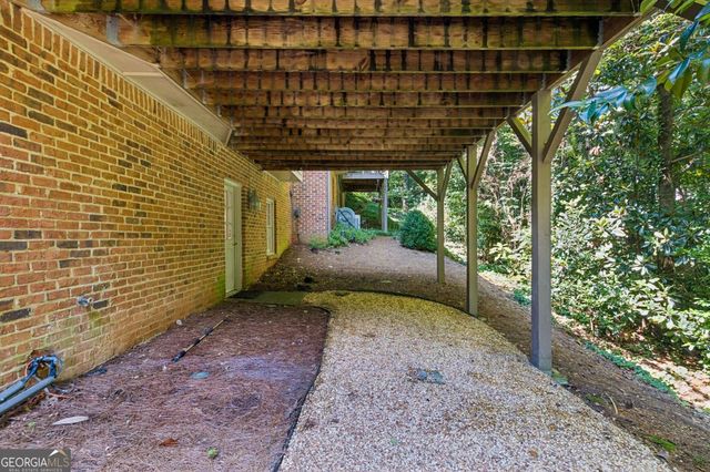 440 Greenlaurel Drive, Sandy Springs, GA 30342