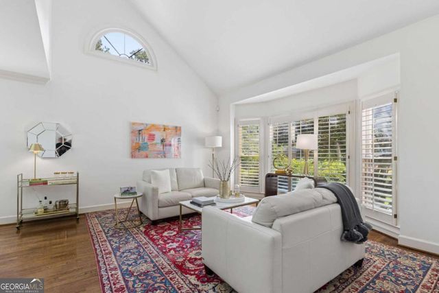 440 Greenlaurel Drive, Sandy Springs, GA 30342
