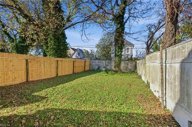 1027 27th ST, Newport News, VA 23607