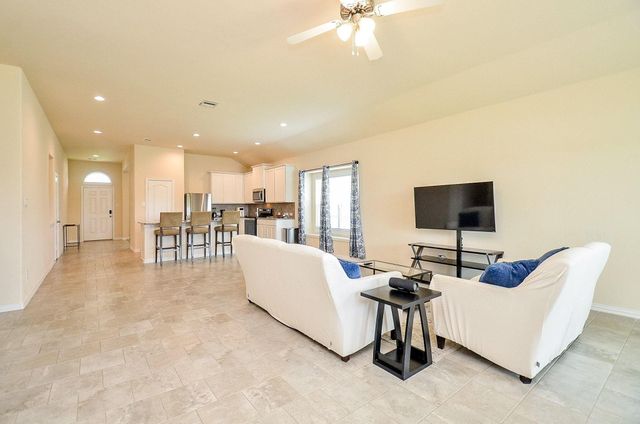 279 Shoreview Drive, Conroe, TX 77303