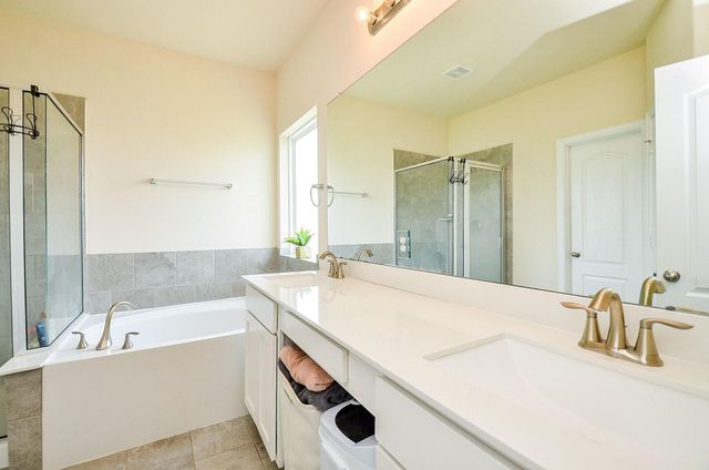 279 Shoreview Drive, Conroe, TX 77303