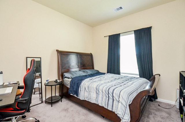279 Shoreview Drive, Conroe, TX 77303