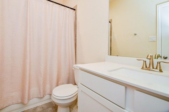 279 Shoreview Drive, Conroe, TX 77303