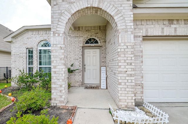 279 Shoreview Drive, Conroe, TX 77303
