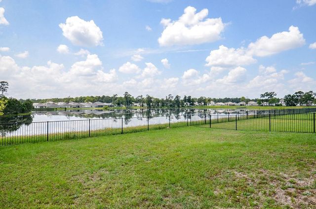 279 Shoreview Drive, Conroe, TX 77303