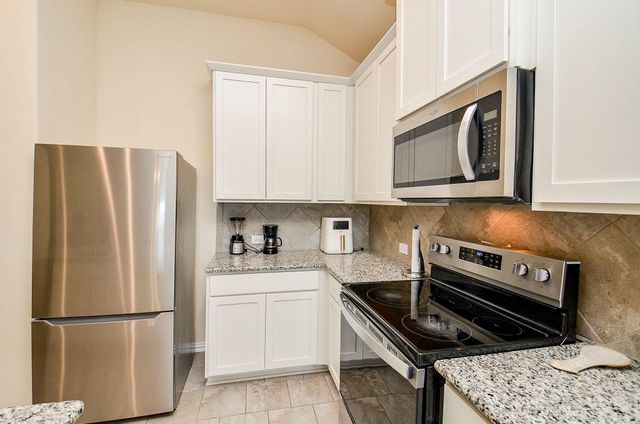 279 Shoreview Drive, Conroe, TX 77303