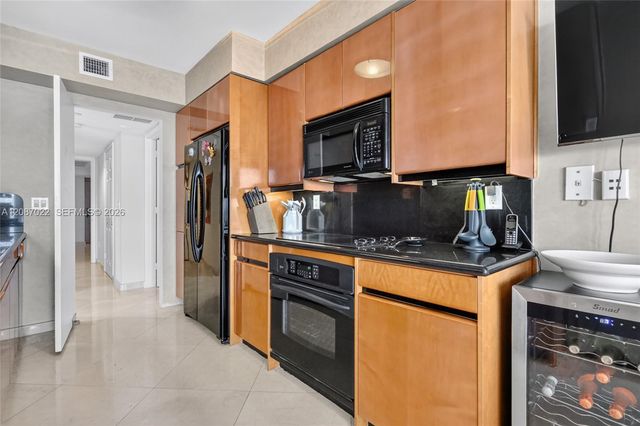 18671 Collins Avenue 2501, Sunny Isles Beach, FL 33160