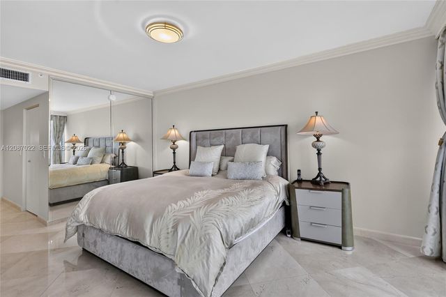 18671 Collins Avenue 2501, Sunny Isles Beach, FL 33160