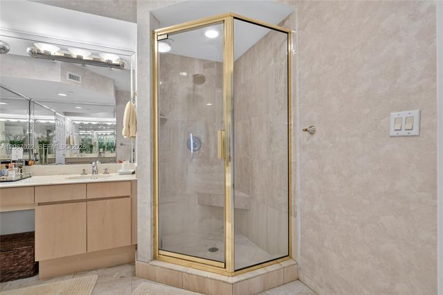 18671 Collins Avenue 2501, Sunny Isles Beach, FL 33160