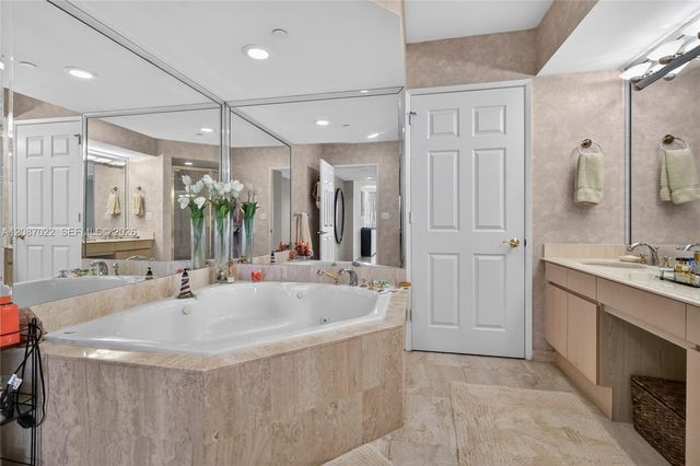 18671 Collins Avenue 2501, Sunny Isles Beach, FL 33160