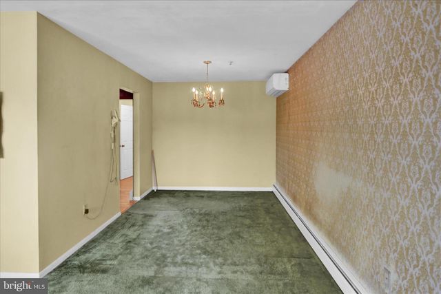 512 W NICHOLAS ST, Frackville, PA 17931