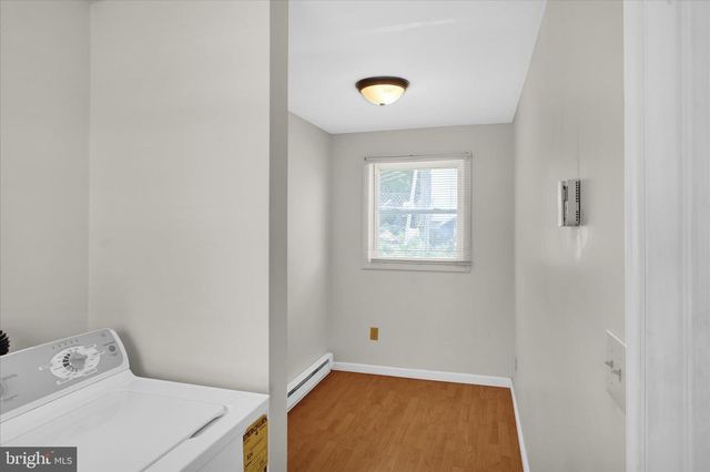 512 W NICHOLAS ST, Frackville, PA 17931