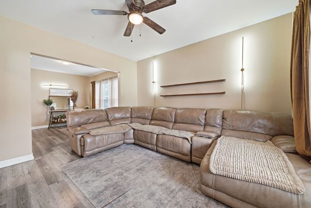 10747 S Forest Avenue, Chicago, IL 60628