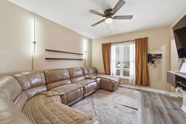 10747 S Forest Avenue, Chicago, IL 60628