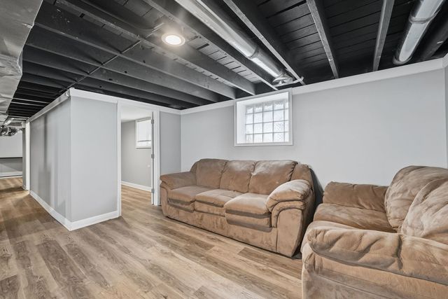 10747 S Forest Avenue, Chicago, IL 60628