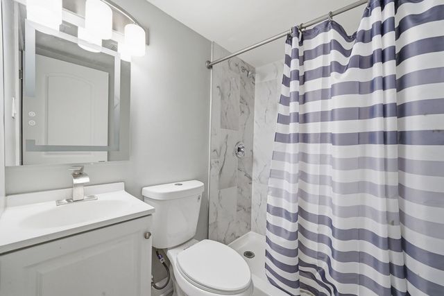 10747 S Forest Avenue, Chicago, IL 60628