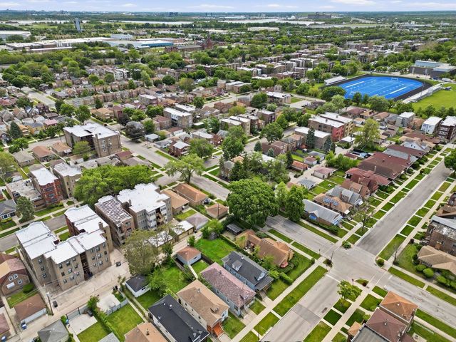 10747 S Forest Avenue, Chicago, IL 60628