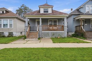 10747 S Forest Avenue, Chicago, IL 60628