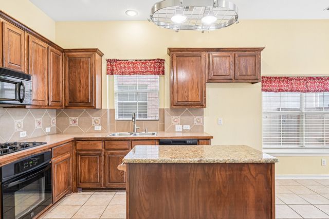 3818 Cemetery Hill Road, Carrollton, TX 75007