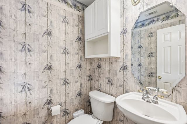 3818 Cemetery Hill Road, Carrollton, TX 75007
