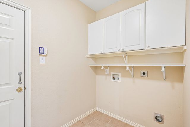 3818 Cemetery Hill Road, Carrollton, TX 75007