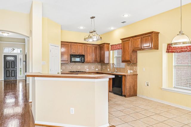 3818 Cemetery Hill Road, Carrollton, TX 75007