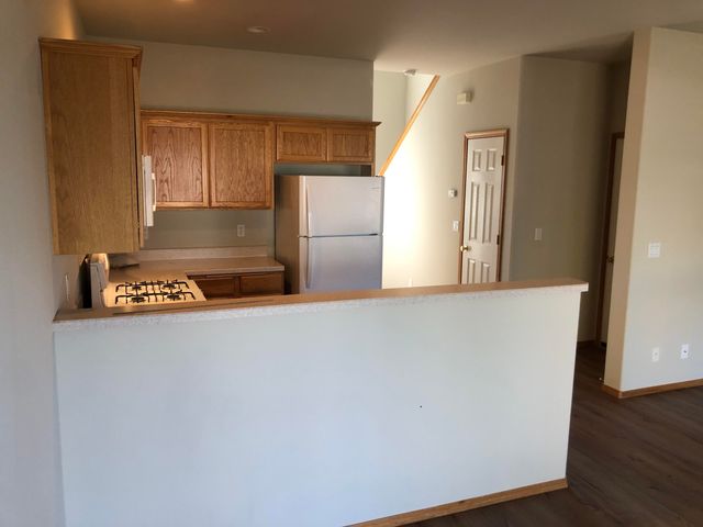 1556 SW Reindeer Avenue, Redmond, OR 97756